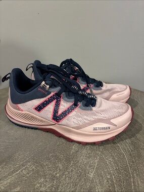 Women’s New Balance Nitrel V4 All Terrain tennis shoes